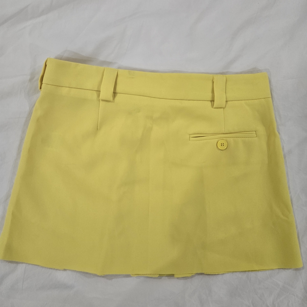 Yellow Pleated Mini Skirt - Picture 3 of 3